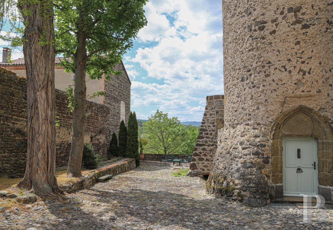 Dans un village de Haute-Loire, au bord de l’Allier, un château édifié au 15e siècle - photo  n°29